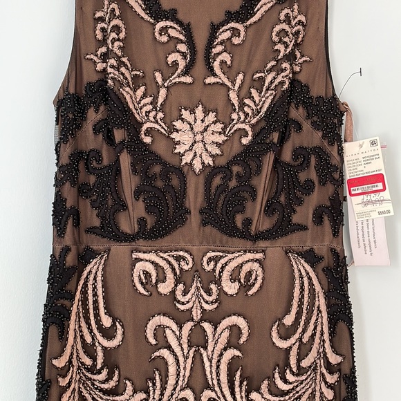 Long evening gown - Picture 4 of 9